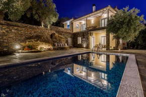 VILLA IFIGENEIA SKOPELOS με πισίνα και υπέροχη θέα